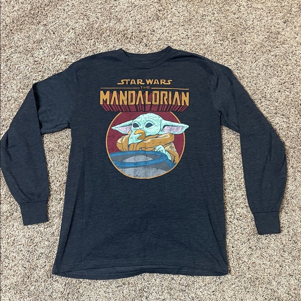 Star Wars Mandalorian Gray Long Sleeve Shirt